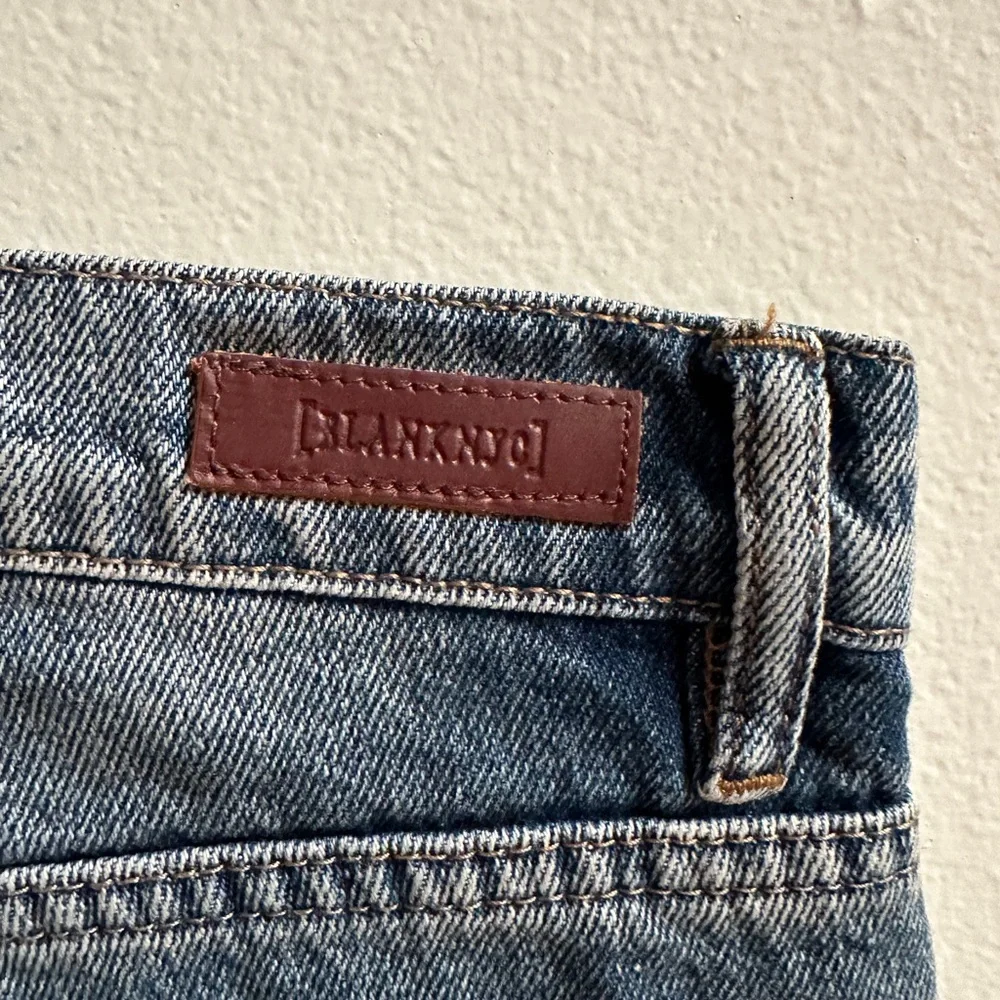 SAM EDELMAN Deep Blue Distressed Jean Shorts SIZE 00/24 Classic Walking Medium - Picture 9 of 9
